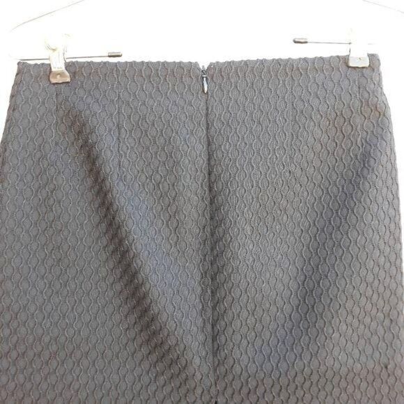 Costume National Italian Wool Honeycomb Textured A-line Skirt Black Sz 4 - Picture 8 of 11